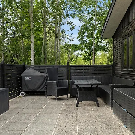 Prázdninový dům 2 Bedroom Lovely In