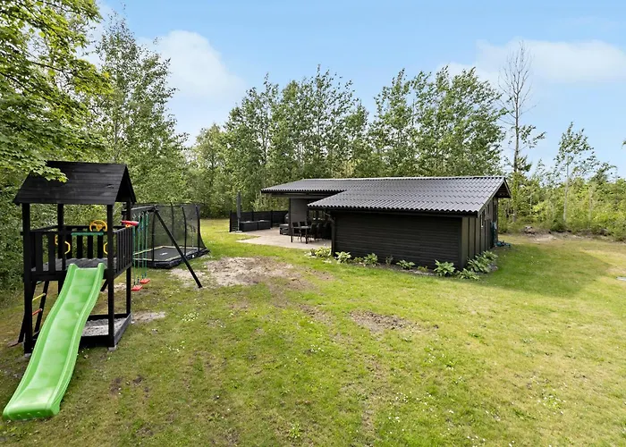 Holiday home 2 Bedroom Lovely In Skagen