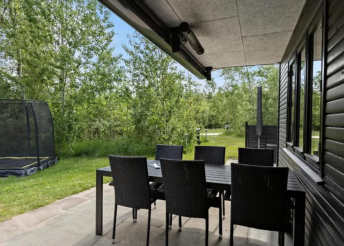 2 Bedroom Lovely In *